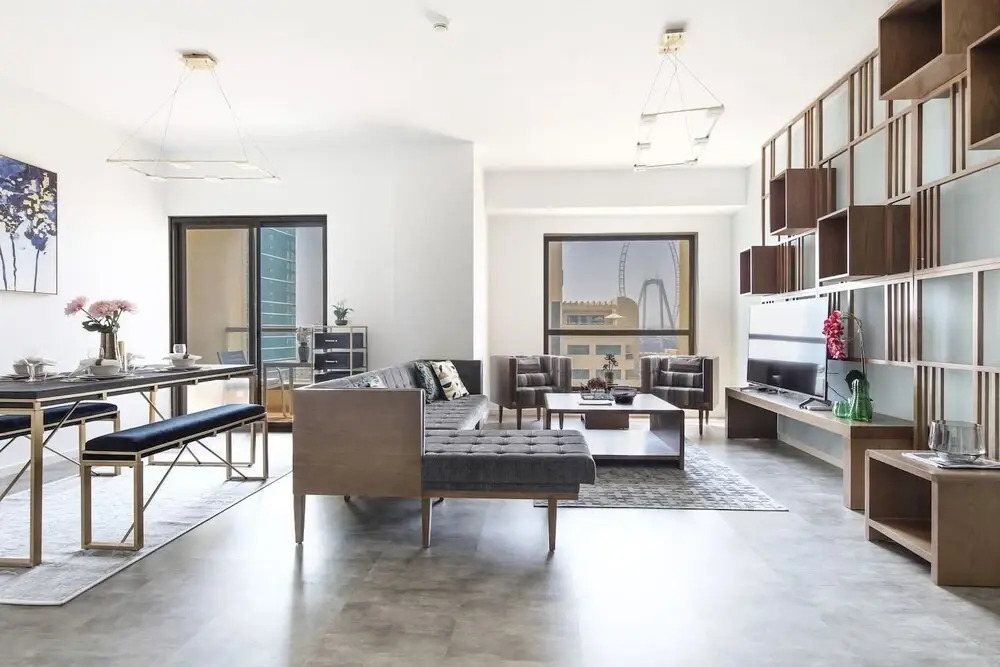 Дубай: Elegant + Upscale 3BR in JBR With Full Sea Views!