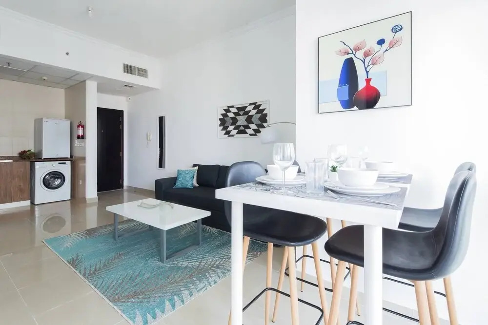 Дубай: Cozy 1BR Apartment in Heart of JLT