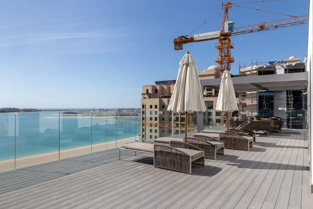 Дубай: Captivating 3BR Apartment on Palm Jumeirah!