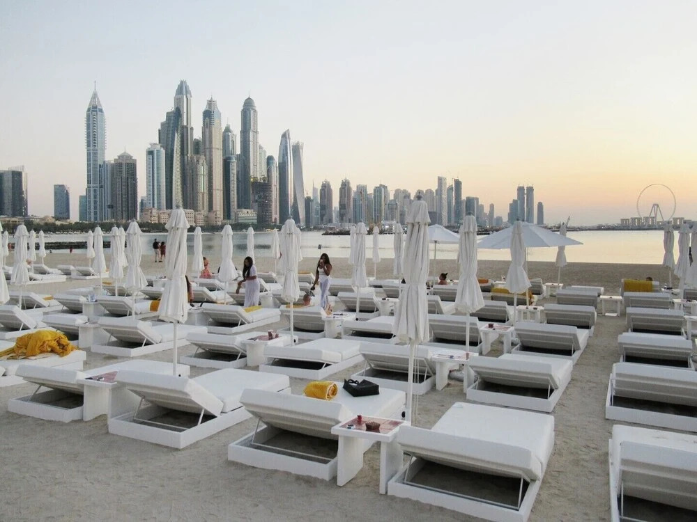 Дубай: Primestay - Beachfront 1BR with stunning sea view in Palm Jumeirah