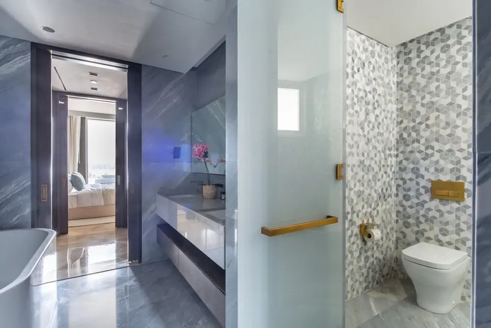 Дубай: Primestay - Beachfront 1BR with stunning sea view in Palm Jumeirah