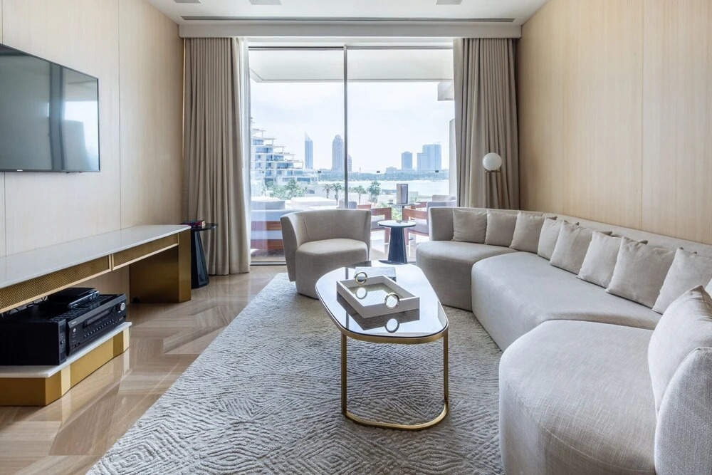 Дубай: Primestay - Beachfront 1BR with stunning sea view in Palm Jumeirah