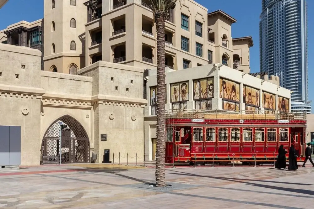Дубай: Contemporary & Spacious 3BR Apartment in Downtown Dubai