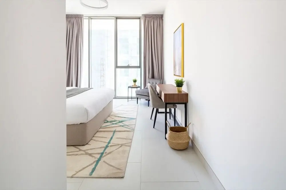 Дубай: Glamorous 1BR Apt on Palm Jumeirah - Near the Beach!