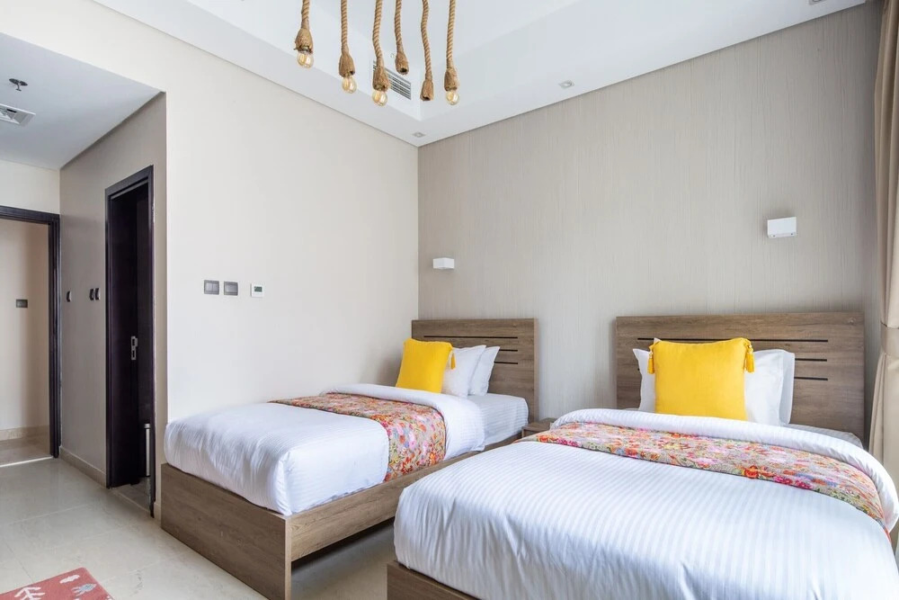 Дубай: Artistically Designed 3BR in Downtown Dubai - Sleeps 8!