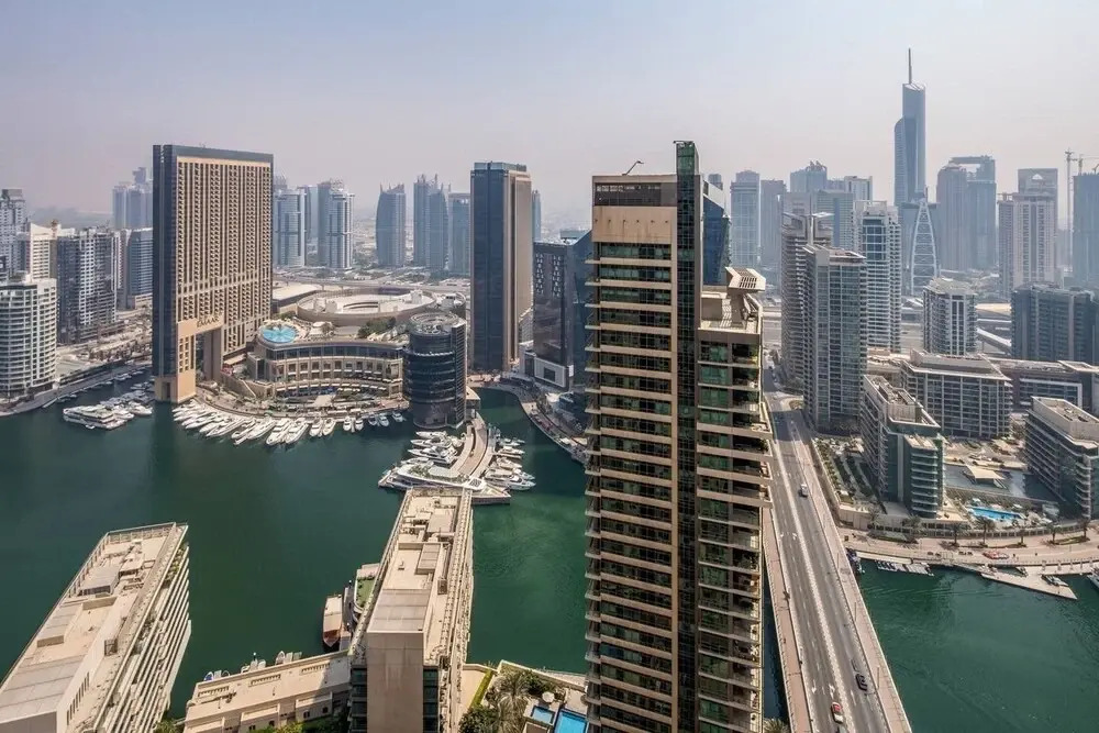 Дубай: Elegant 2BR in JBR With Stunning Marina Views!