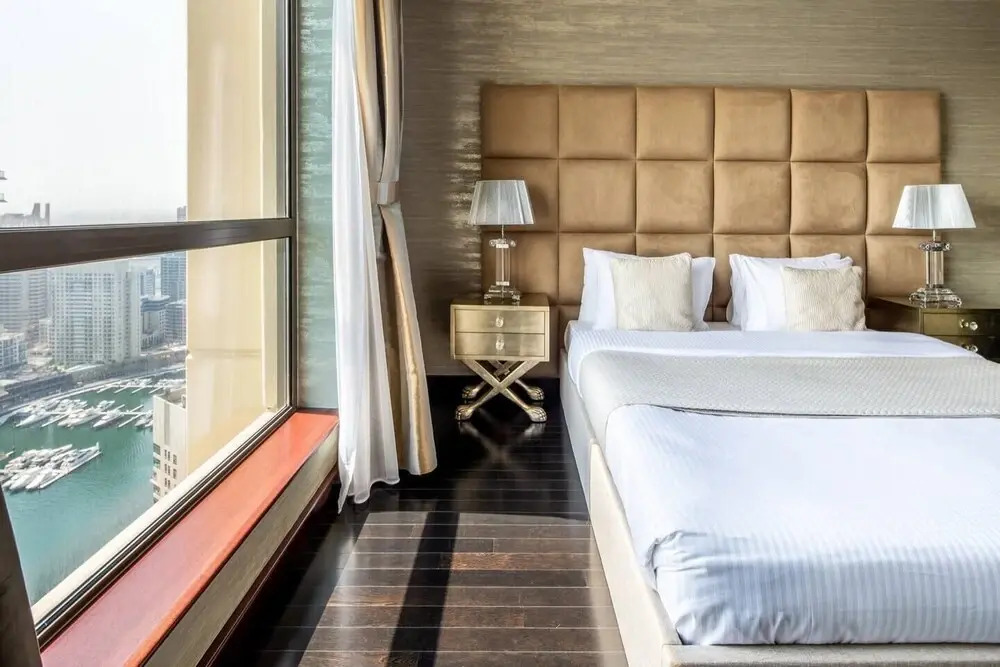 Дубай: Elegant 2BR in JBR With Stunning Marina Views!