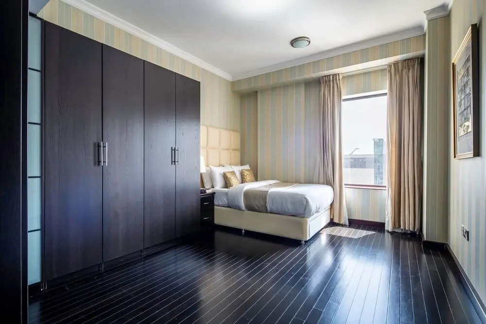 Дубай: Elegant 2BR in JBR With Stunning Marina Views!