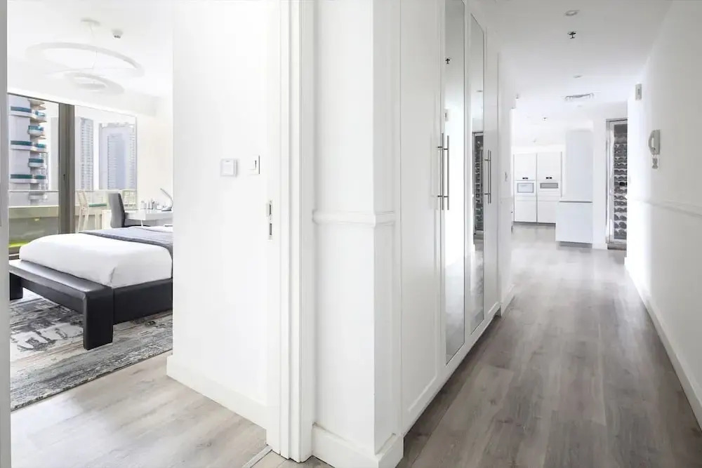 Дубай: Breathtaking 3BR With a Private Pool!