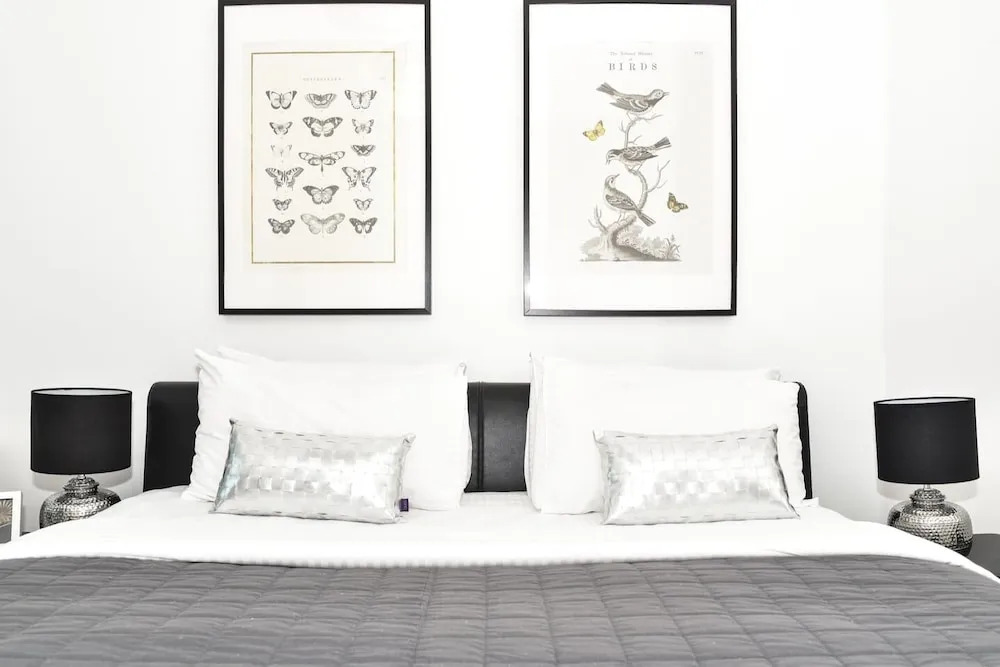 Дубай: Breathtaking 3BR With a Private Pool!