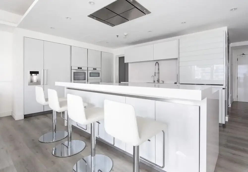 Дубай: Breathtaking 3BR With a Private Pool!