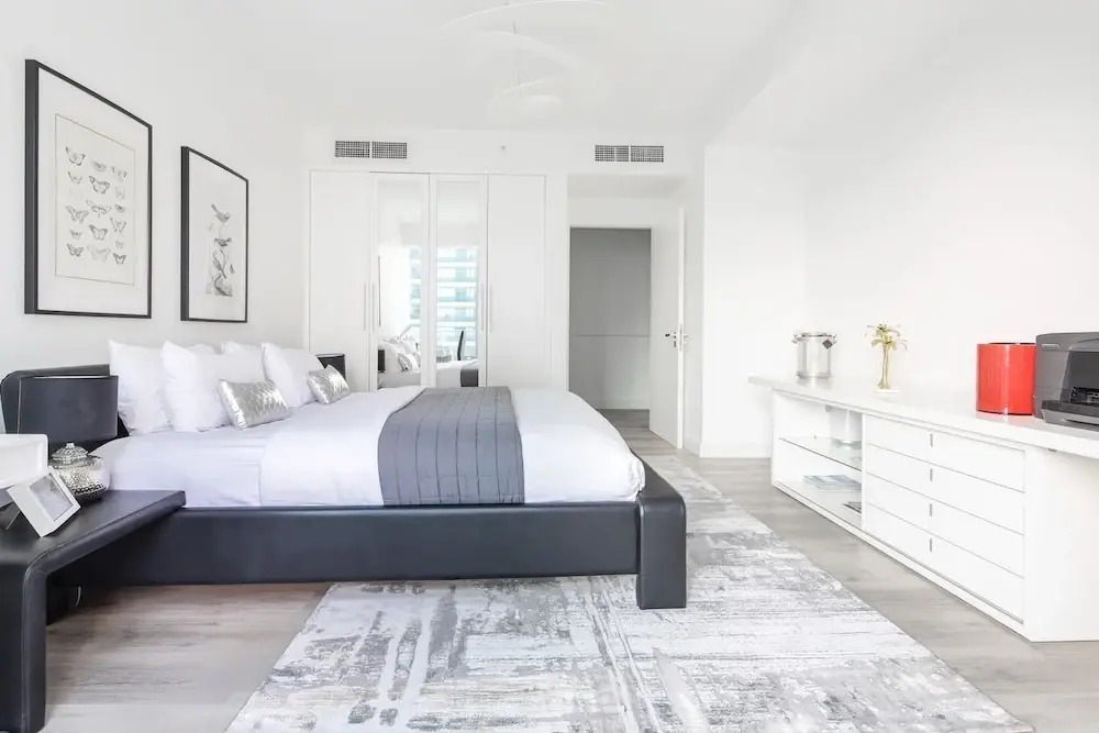 Дубай: Breathtaking 3BR With a Private Pool!