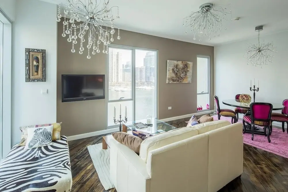 Amazing + Bright 2BR w/ Full Marina Views! — фото 2