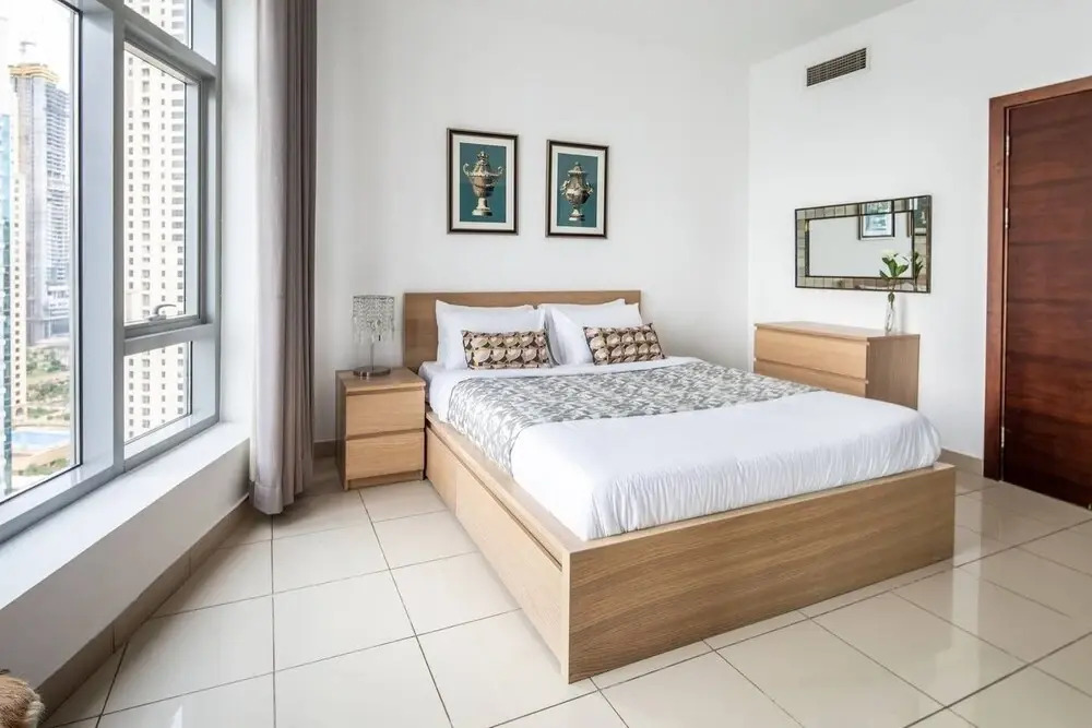 Cool & Bright 1BR w/ Exhilarating Marina Views! — фото 3