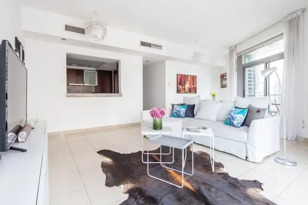 Cool & Bright 1BR w/ Exhilarating Marina Views! — фото 4