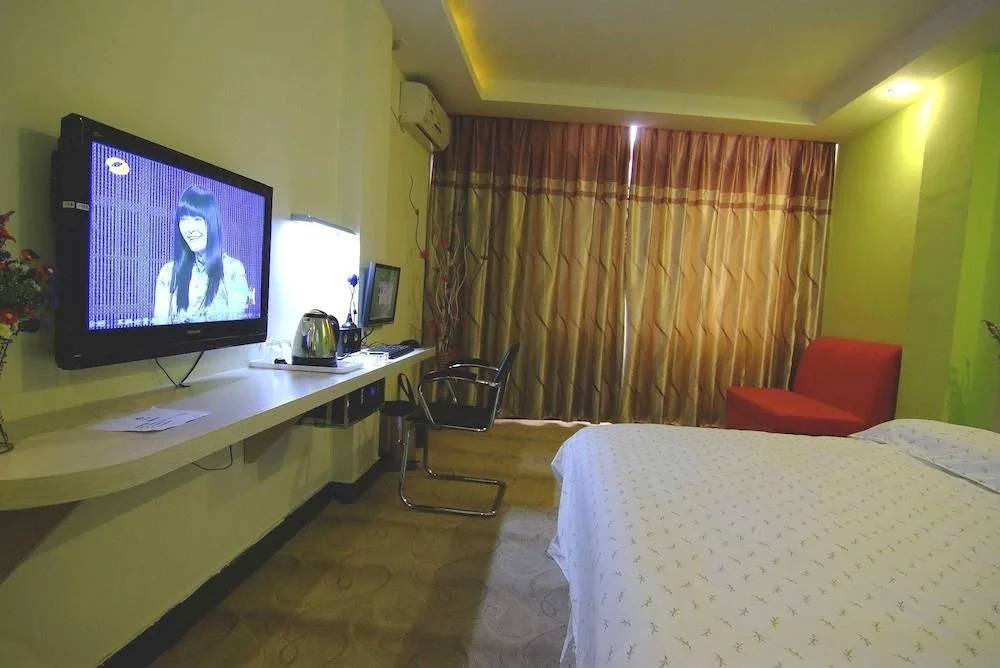 Шэньчжэнь: Shenzhen i8 Business Hotel