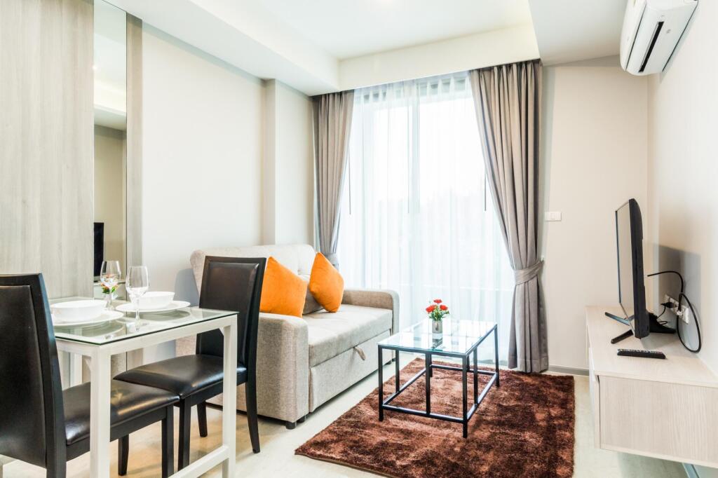 6Av 707 - Convenient Surin beach condo with pool and gym, Thalang, Phuket, Thailand — фото 2