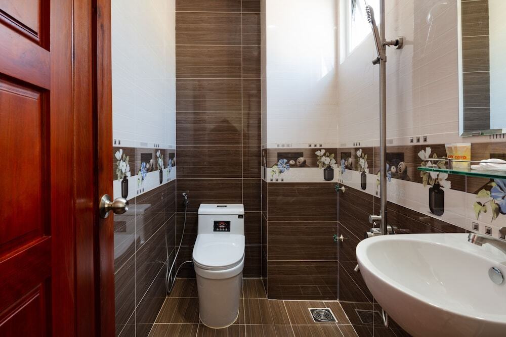 Vinh Quang Hotel 3 by OYO Rooms — фото 2