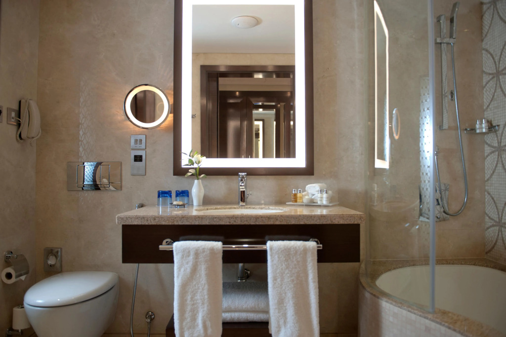 Дубай: Crowne Plaza Hotel Deira 2