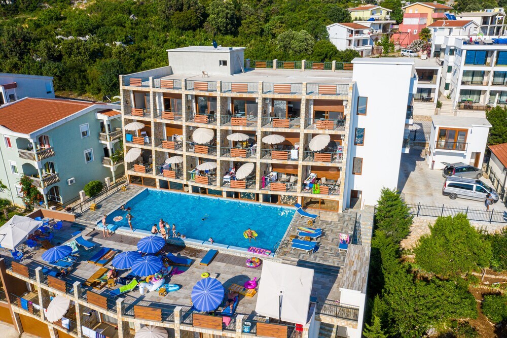 Бар: Arabela 2 Apartments