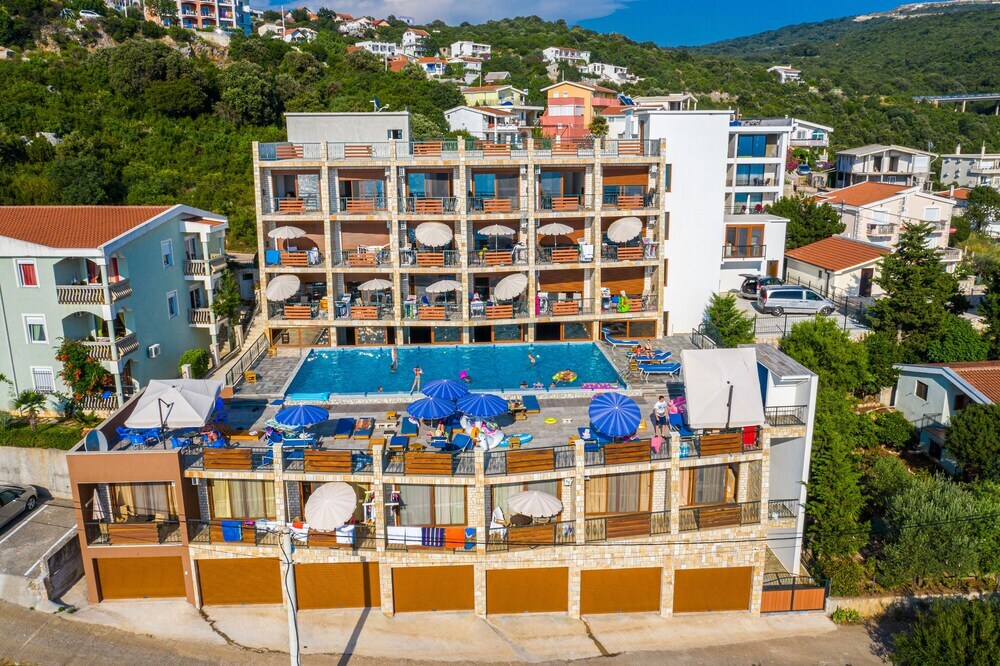 Бар: Arabela 2 Apartments