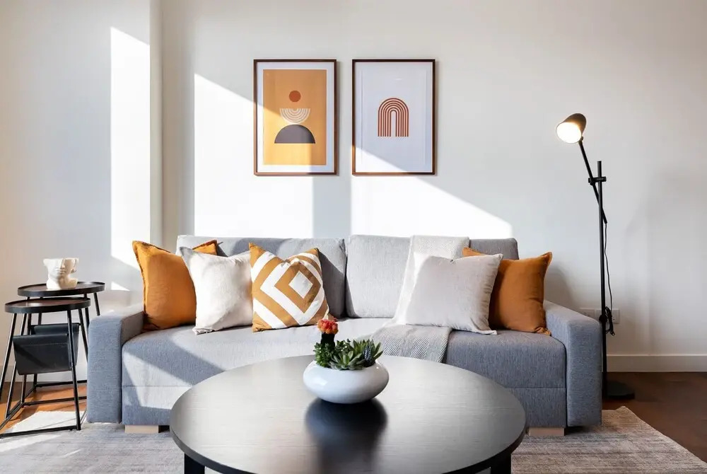 Дубай: Experience Serene Living in City Walk 14