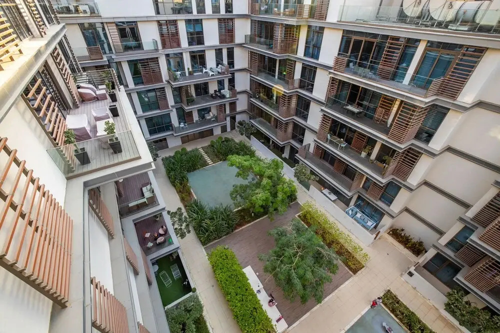 Дубай: Experience Serene Living in City Walk 14