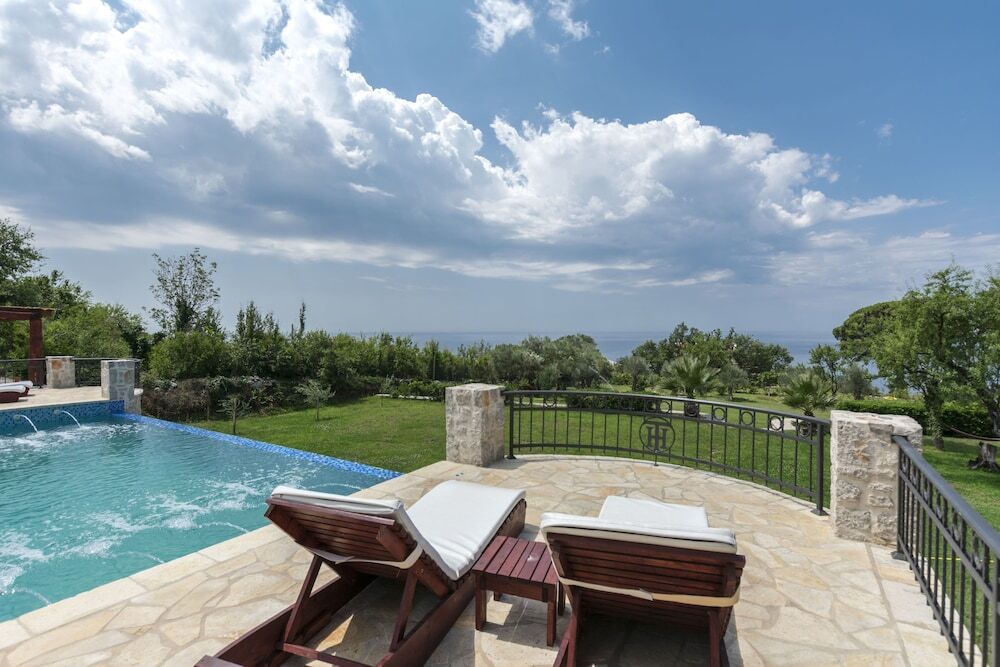 Сутоморе: Villa Brca