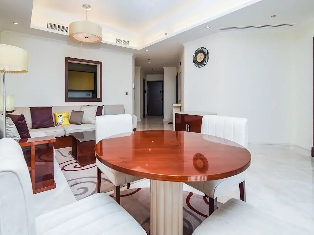 Дубай: Oyo Home 161 1Bhk Taj Grandeur Palm
