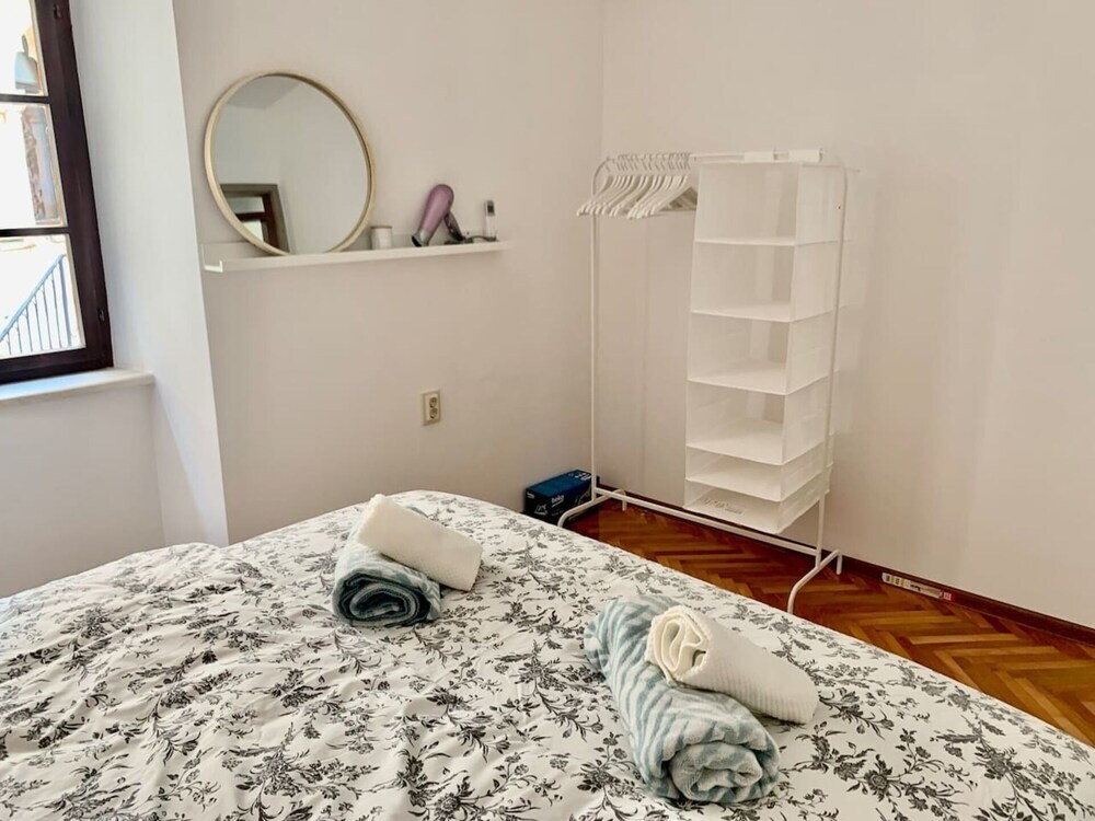 Доброта: Maison du Sud / Apartment 3 Bed. in old Town Kotor