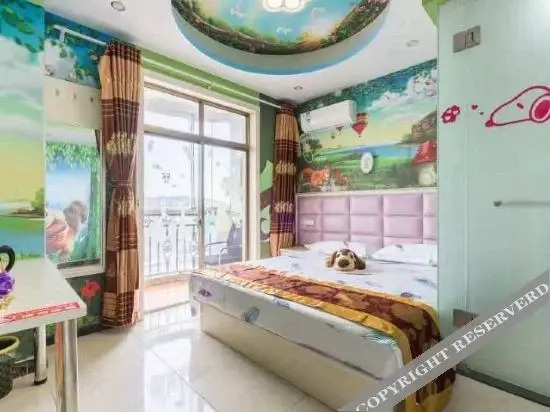 Ухань: Wuhan city 7 + 1 boutique apartment