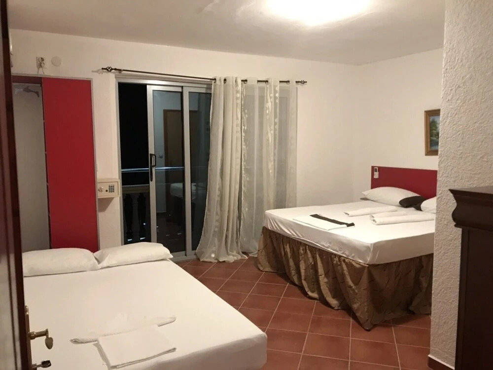 Ульцинь: Apartments & Rooms Rozana