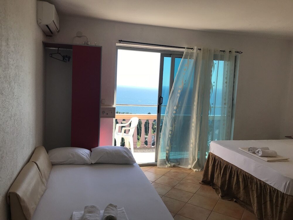 Ульцинь: Apartments & Rooms Rozana
