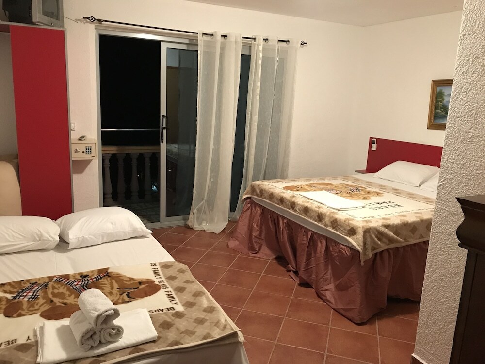 Ульцинь: Apartments & Rooms Rozana