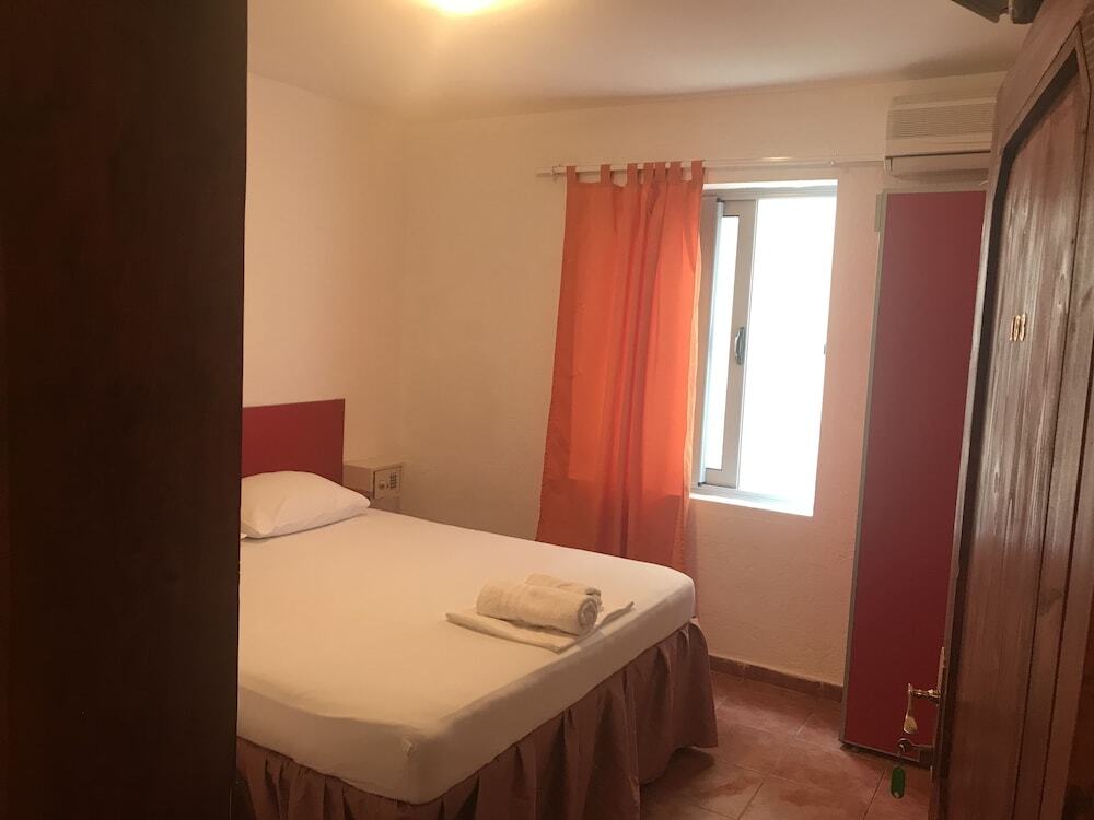 Ульцинь: Apartments & Rooms Rozana