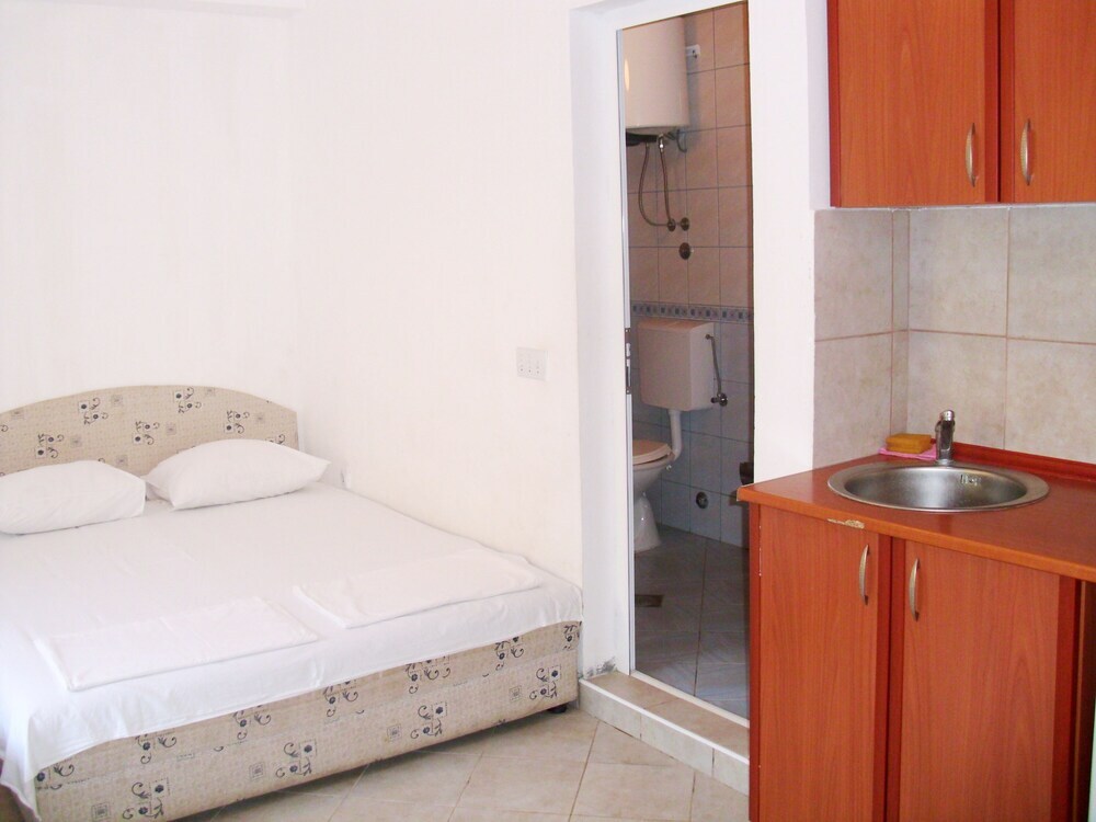 Ульцинь: Doni Apartments