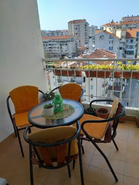 Бар: City Center Apartment