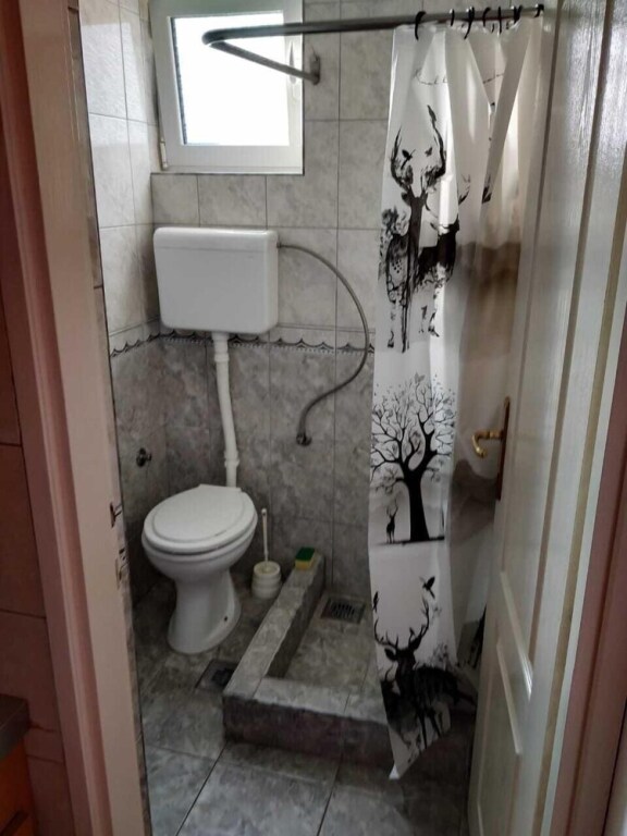Зеленика: Apartments Lazović