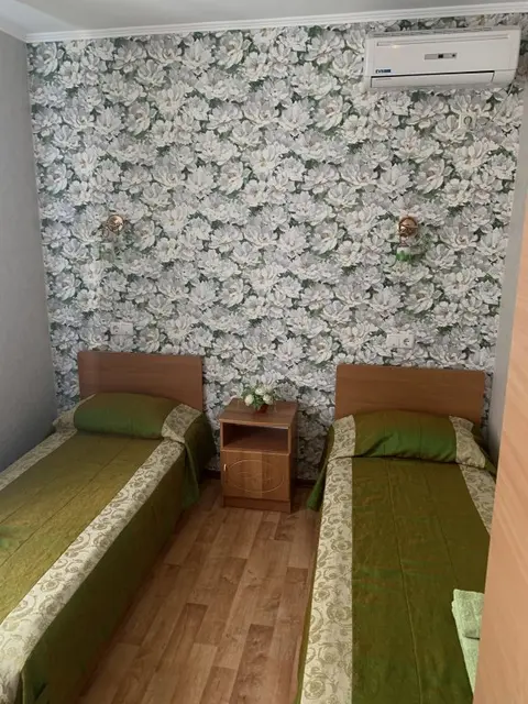 Феодосия: Гостевой Дом Ромашка