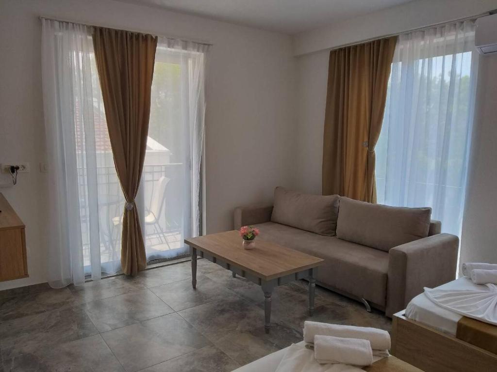 Ульцинь: Hotel Gothia