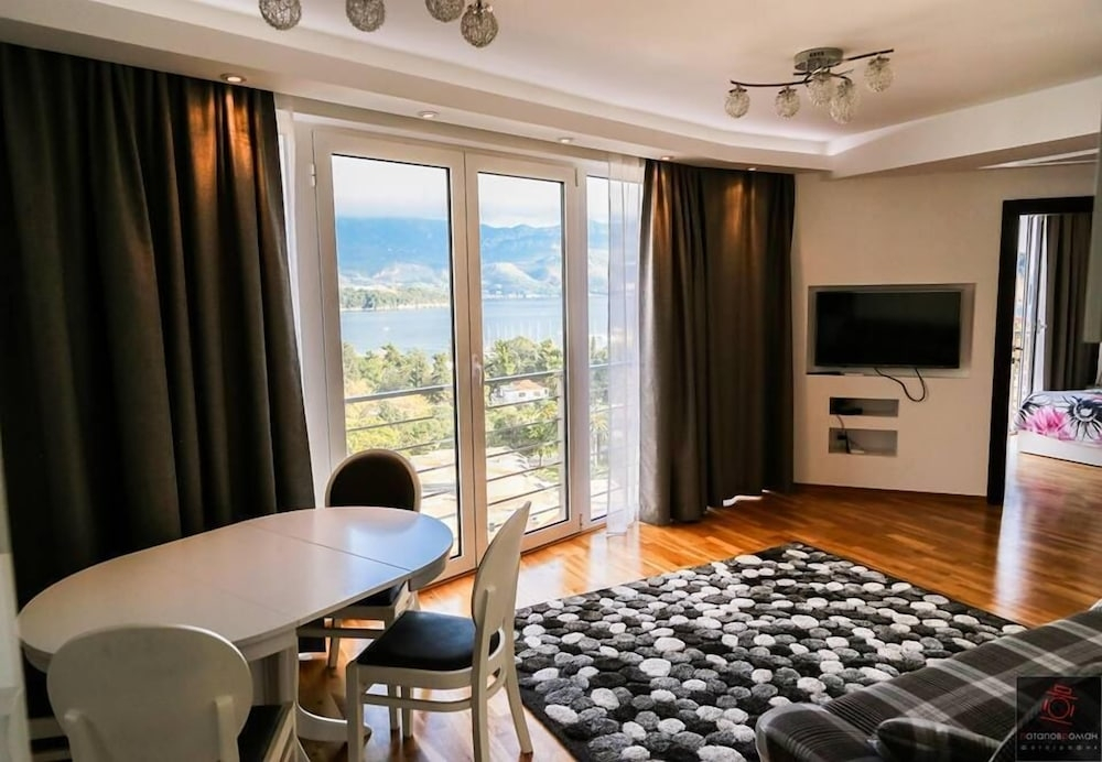 Будва: Apartment Status 1