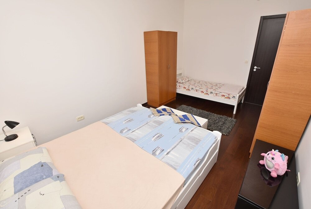 Бар: Apartment Branko