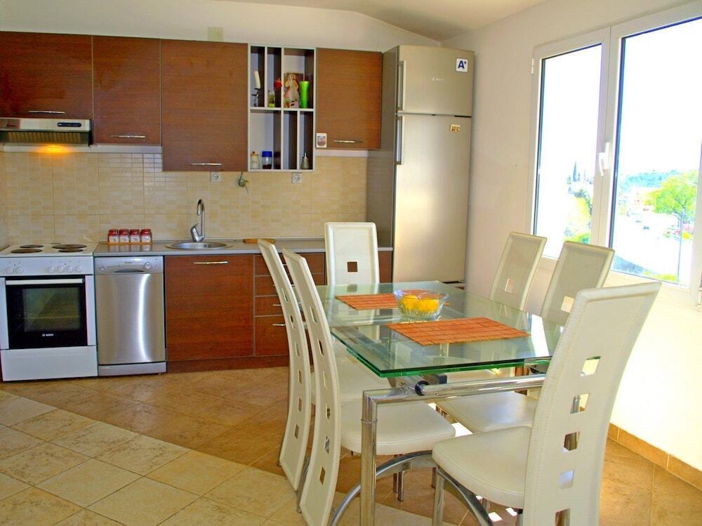 Сутоморе: Apartment Relax