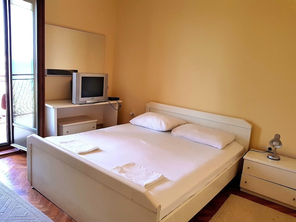 Ульцинь: Momo sea view apartments