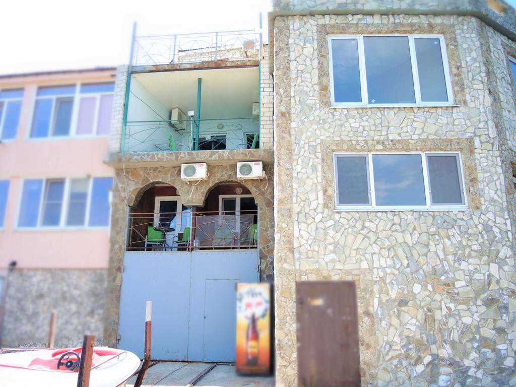 Феодосия: Kapitan Guest House