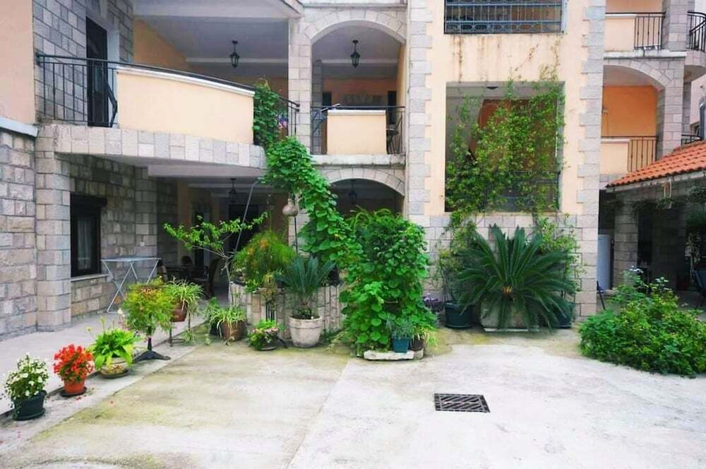 Будва: Vila Gigović