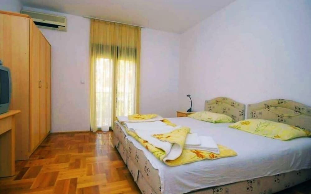 Будва: Vila Gigović