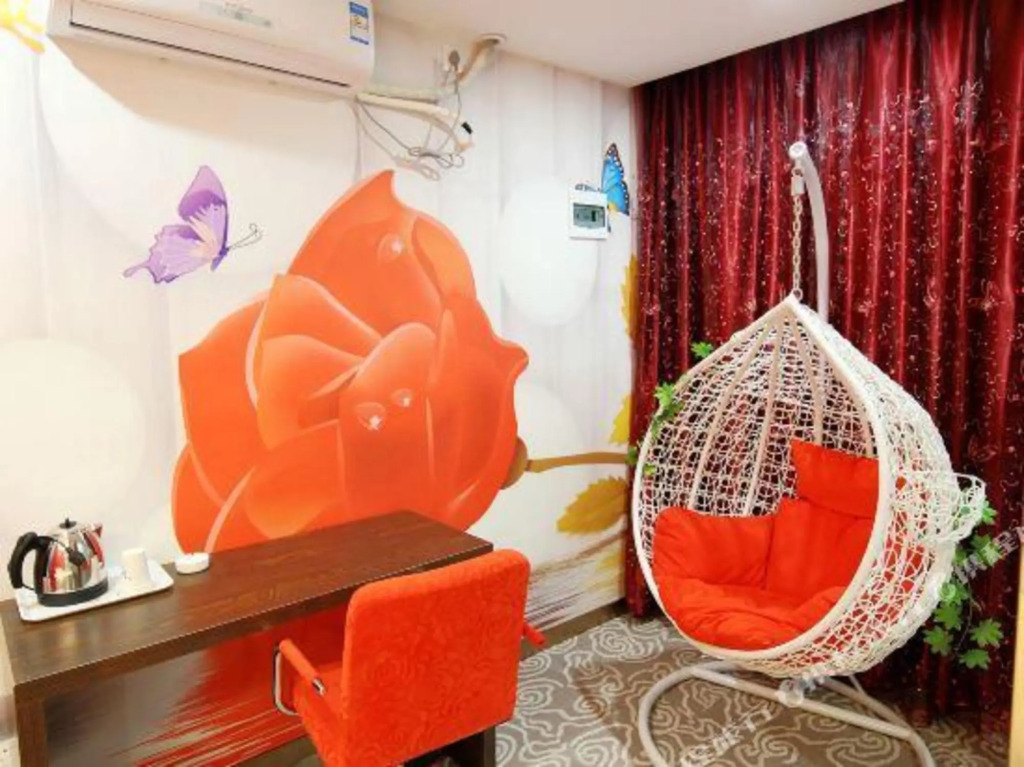 Booz Express Hotel — фото 1