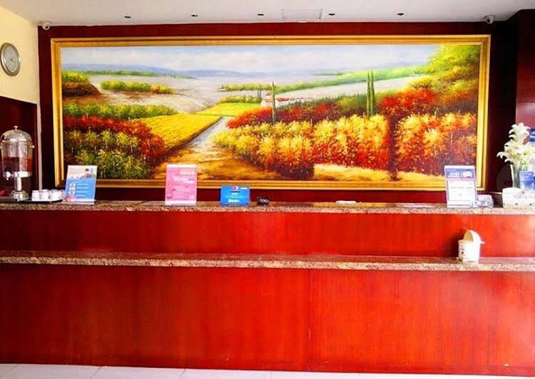 Ляньюньган: Hanting Premium Hotel Lianyungang Suning Plaza