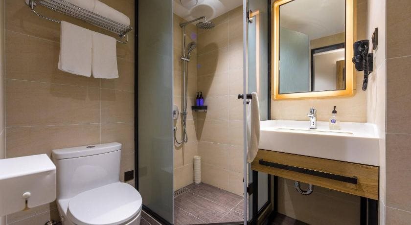Ляньюньган: Hanting Premium Hotel Lianyungang Suning Plaza